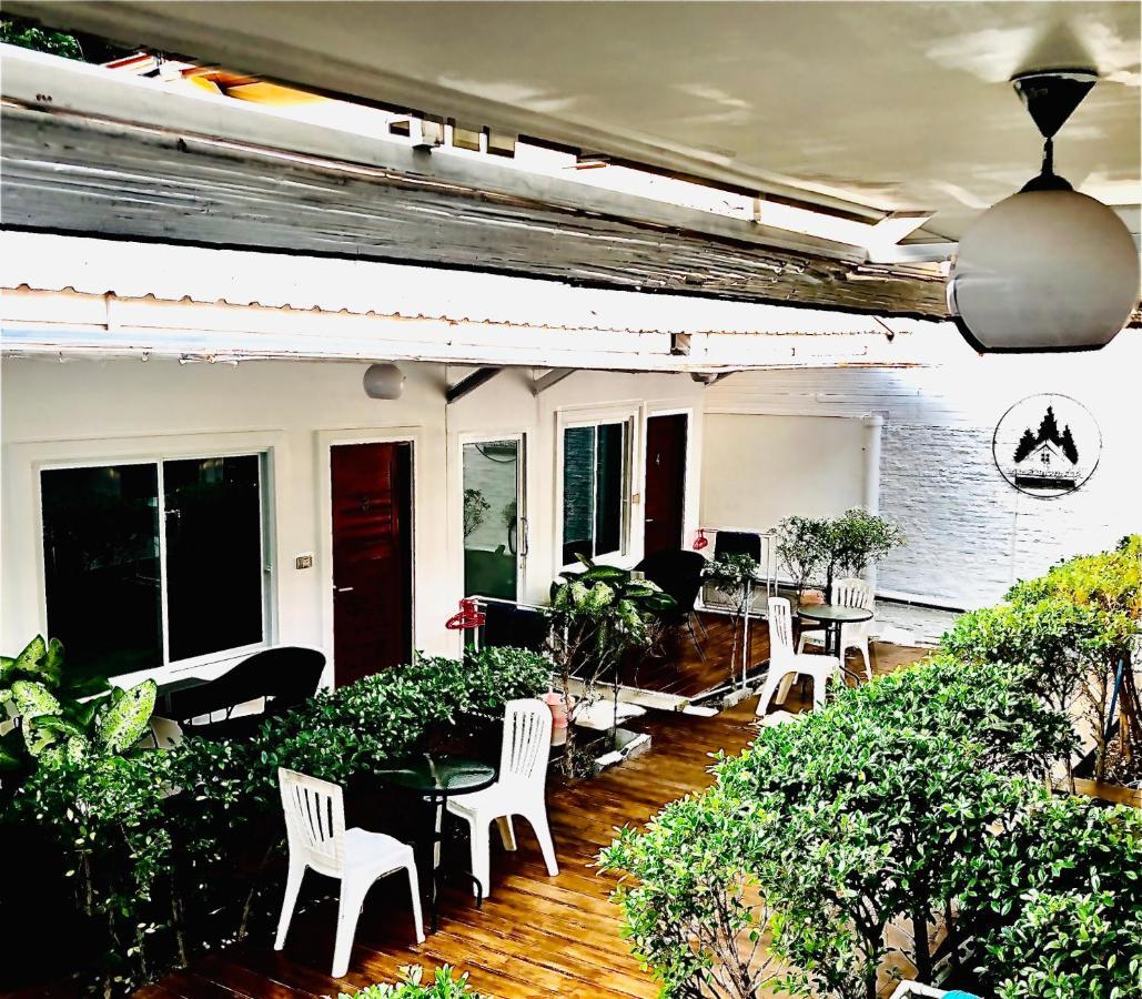 Koh Larn White House Hotel Exterior foto