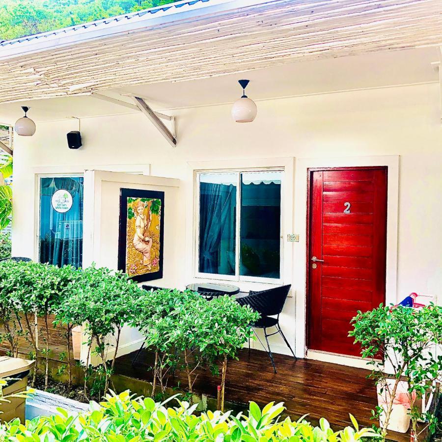 Koh Larn White House Hotel Exterior foto