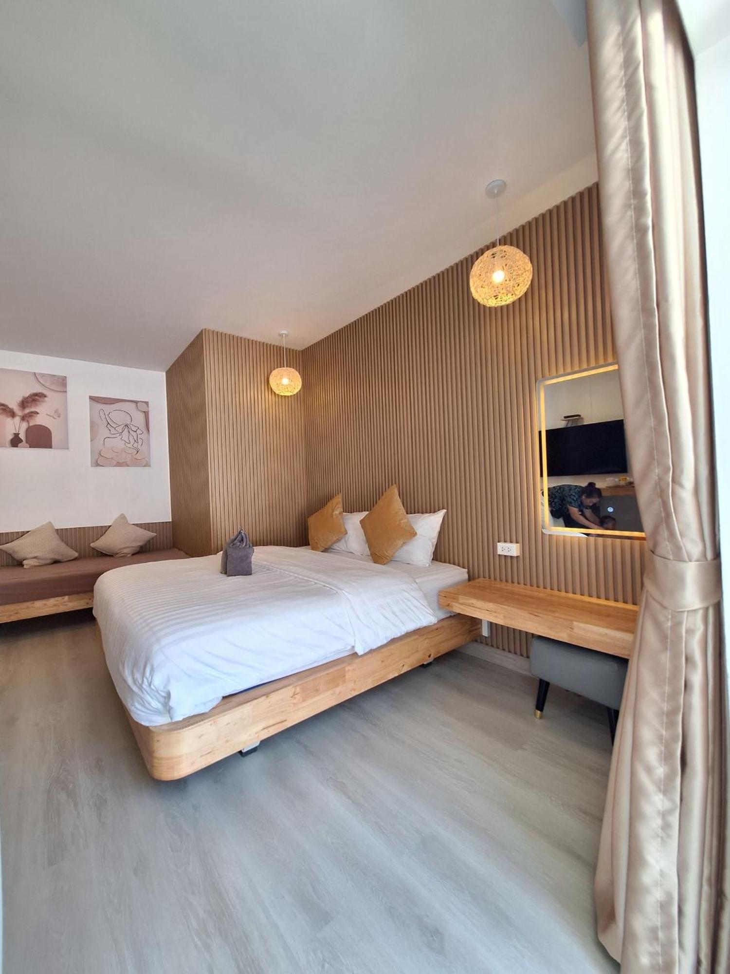 Koh Larn White House Hotel Exterior foto